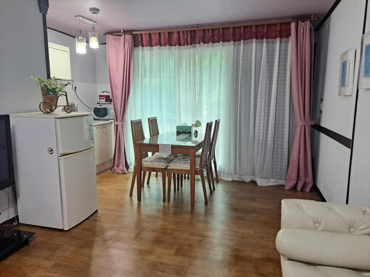 Charm Pension Капхён Экстерьер фото